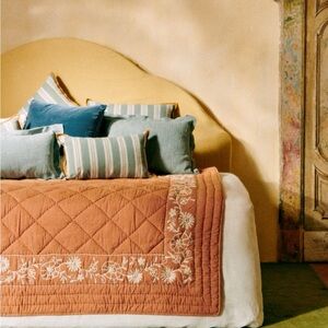 Sézane Embroidered Quilt - Terracotta - Ecru Embroidered Flowers NWT